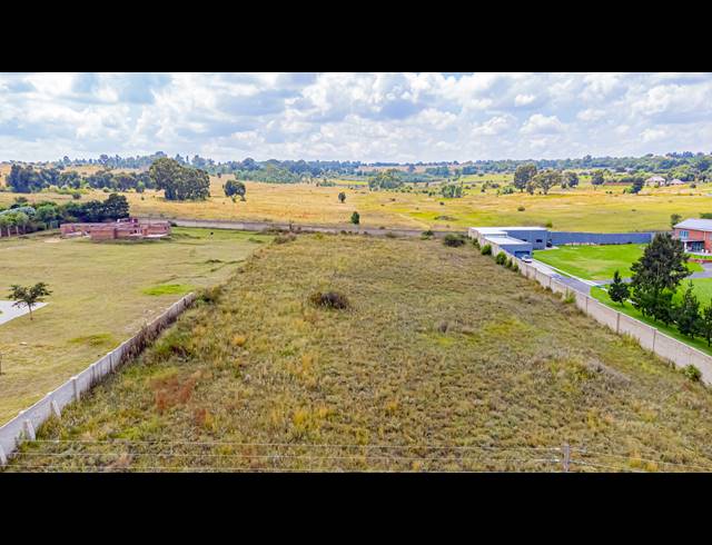 10,000M² VACANT LAND FOR SALE IN KNOPJESLAAGTE AH